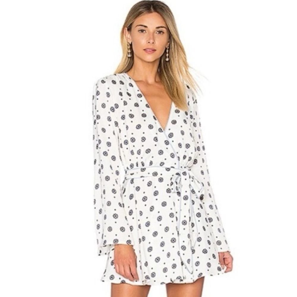 L’ ACADEMIE Los Angeles White Blue Geometric‎ Pattern Wrap Mini Dress size XS